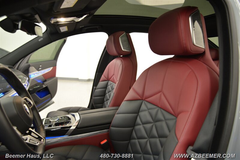Used 2024 BMW 740i w/ M Sport Professional Package RWD image 18