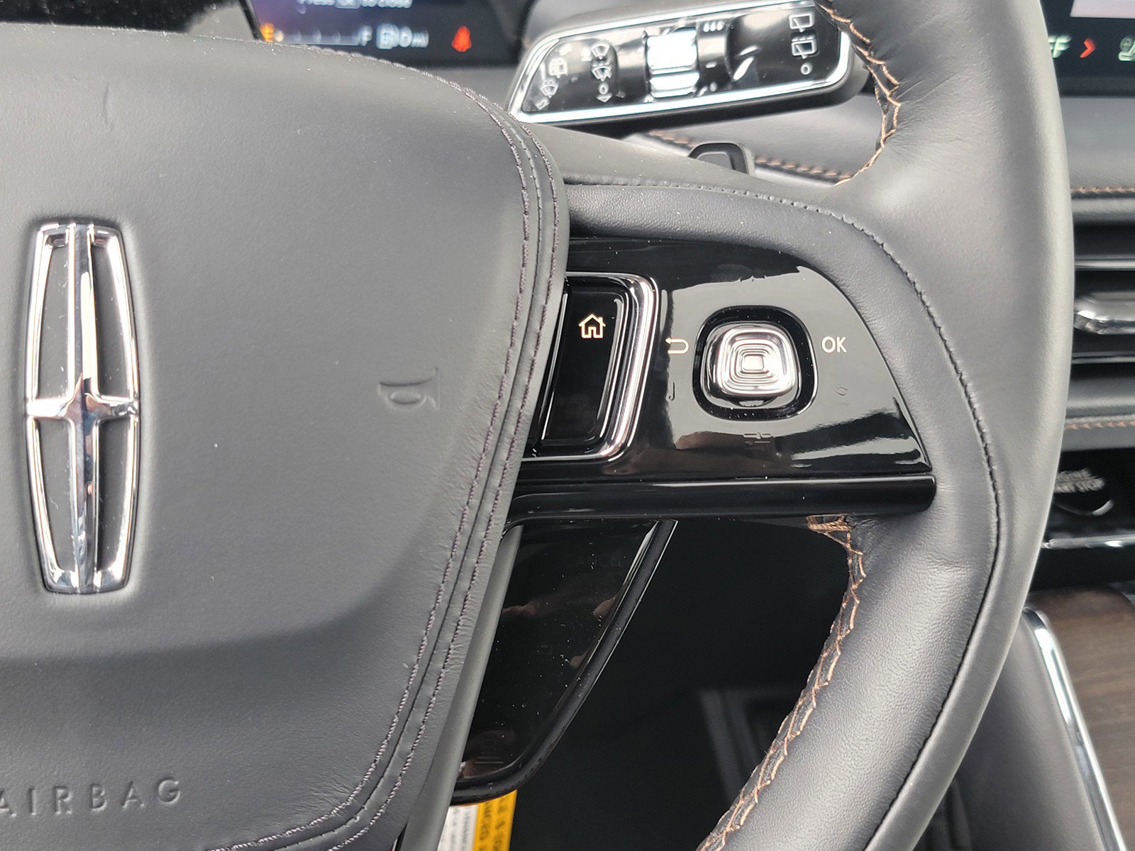 New 2026 Lincoln Aviator Reserve w/ Luxury Package RWD image 27