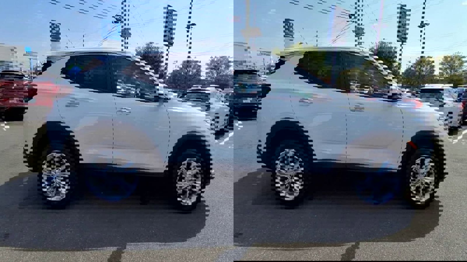 Used 2023 Buick Encore GX Preferred w/ Cold Weather Comfort Package image 9