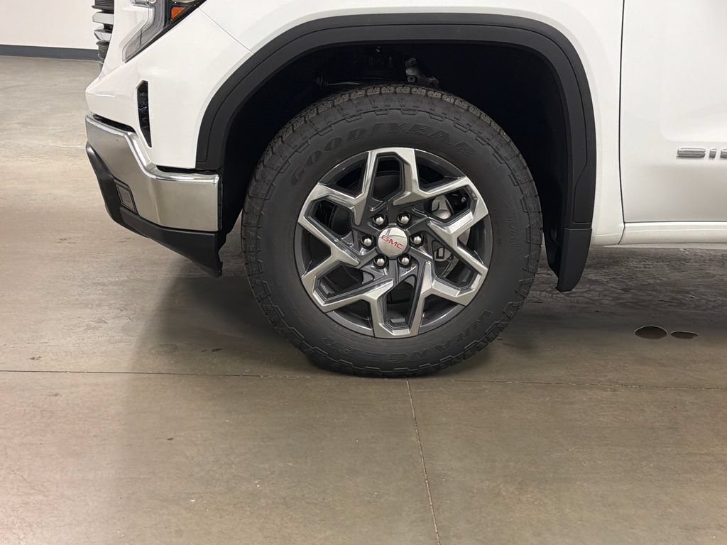 New 2026 GMC Sierra 1500 SLT AWD/4WD image 8