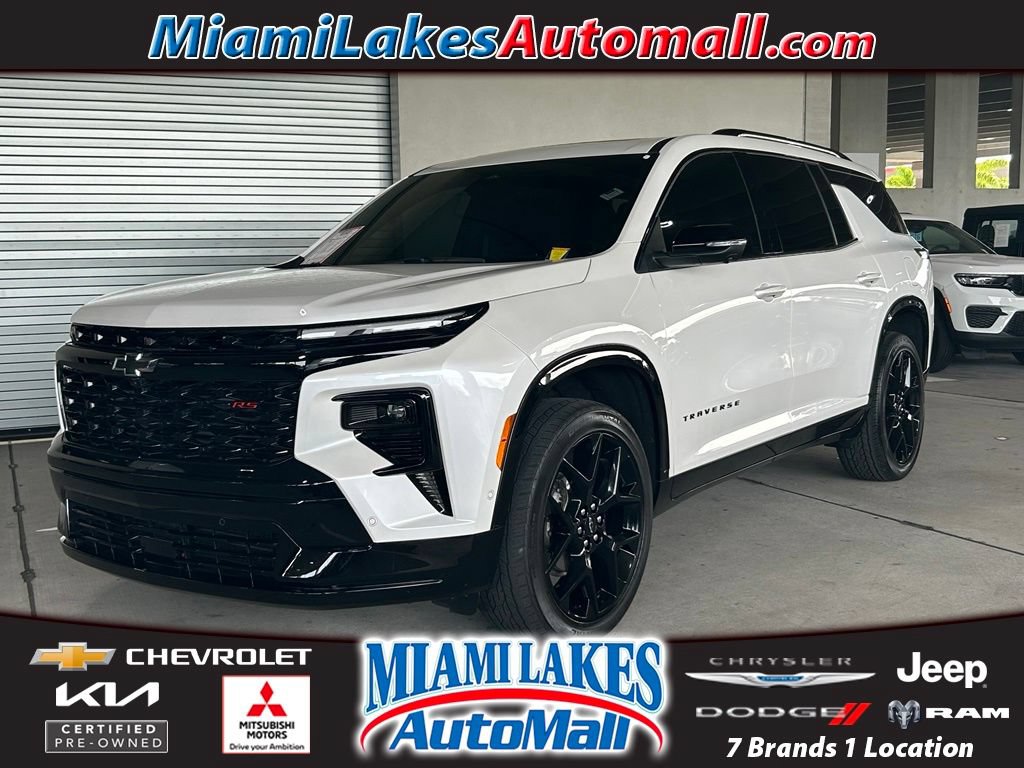 Used 2024 Chevrolet Traverse RS FWD image 1