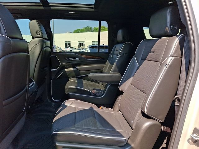 Used 2021 Cadillac Escalade ESV Premium Luxury w/ Driver Assist Tech Package AWD/4WD image 13