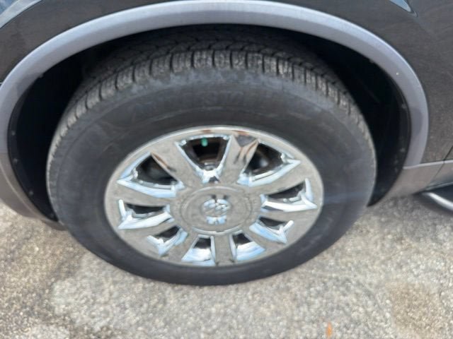 Used 2012 Buick Enclave Leather FWD image 17