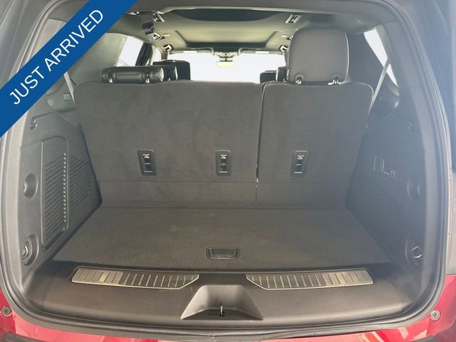 Used 2024 GMC Yukon Denali w/ Advanced Technology Package image 26