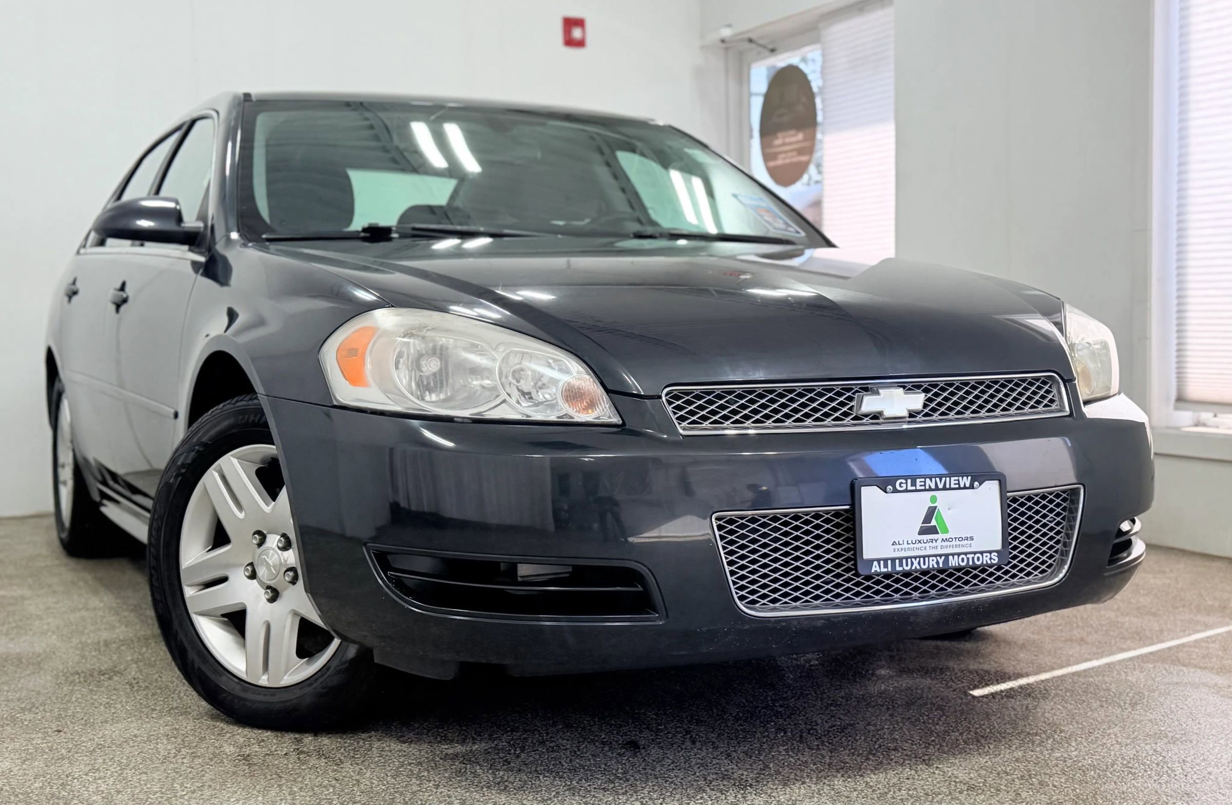 Used 2013 Chevrolet Impala LT w/ LT Sunroof Package FWD image 3