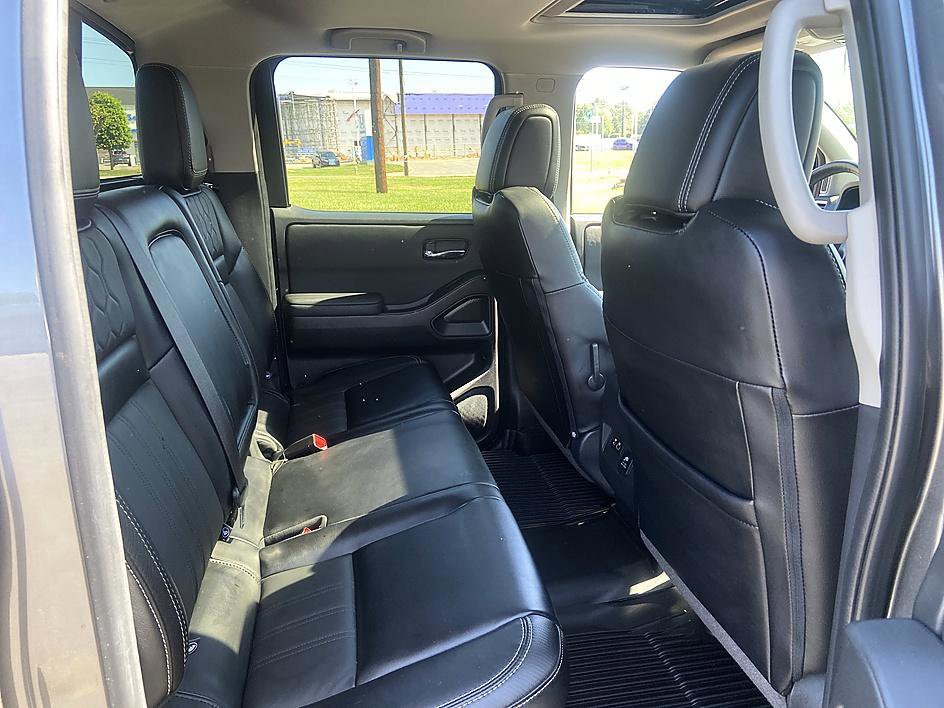 Certified 2024 Nissan Frontier SL w/ Technology Package AWD/4WD image 19