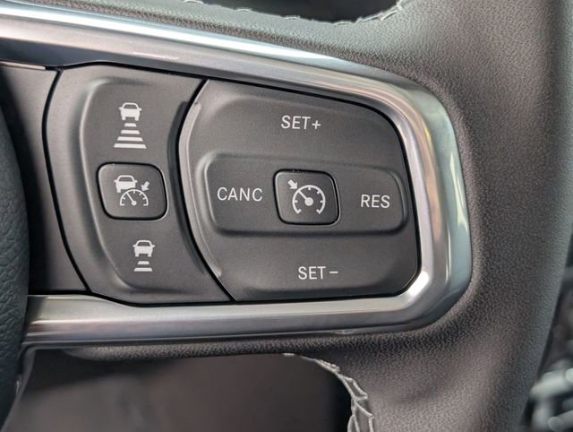 New 2026 Jeep Wrangler Unlimited Sahara AWD/4WD image 15