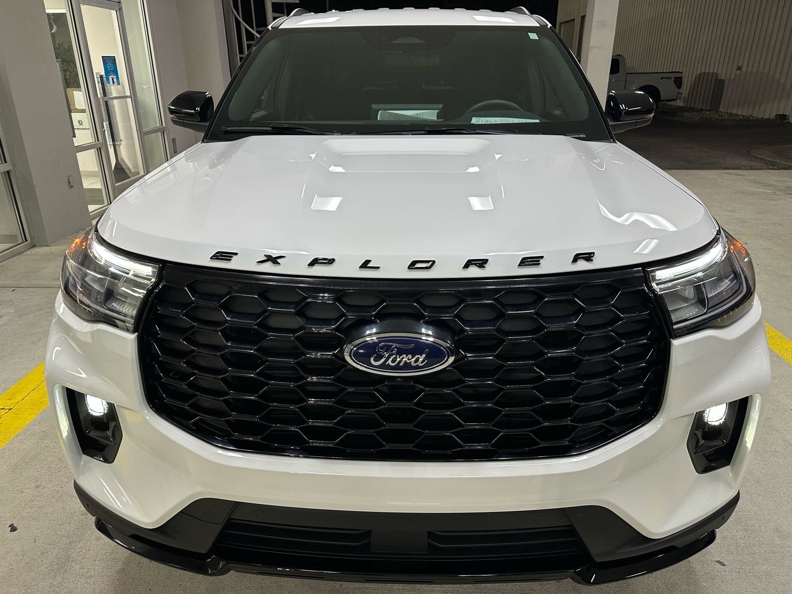 Certified 2025 Ford Explorer ST-Line image 8