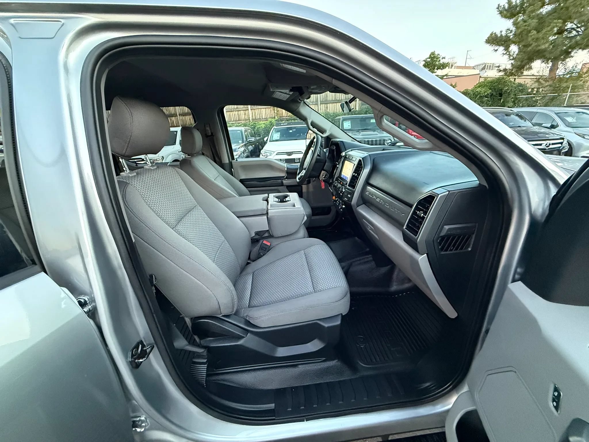 Used 2020 Ford F250 XLT AWD/4WD image 10