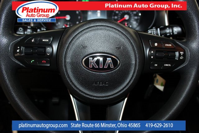 Used 2016 Kia Sorento LX image 13