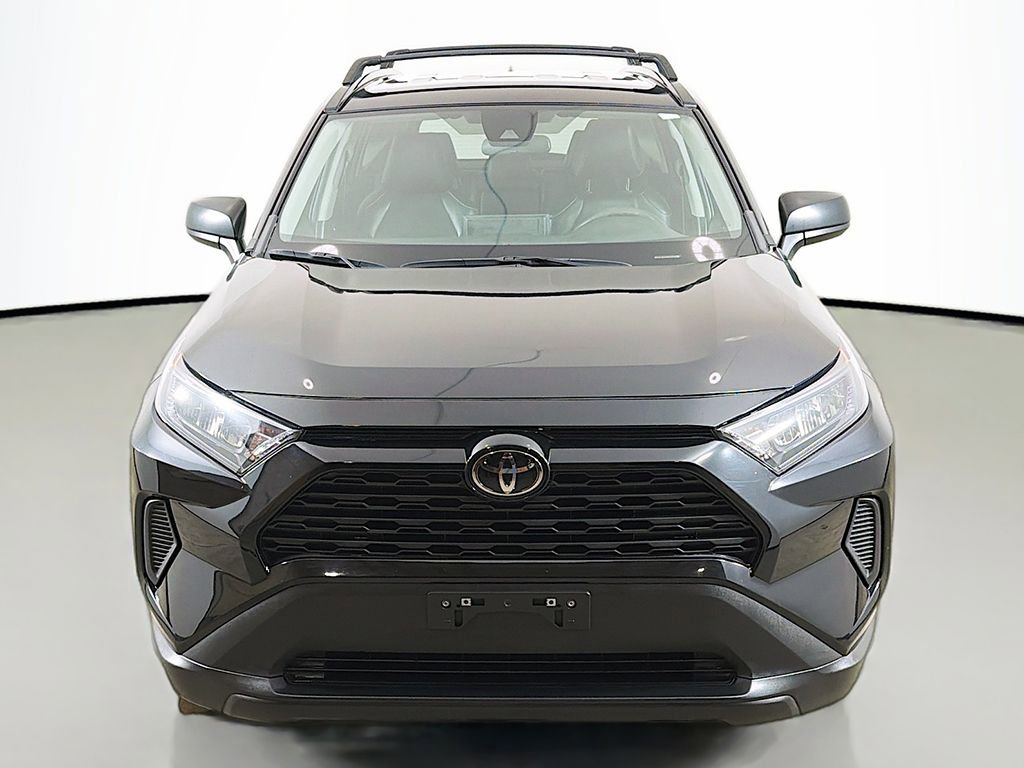 Used 2021 Toyota RAV4 LE image 9