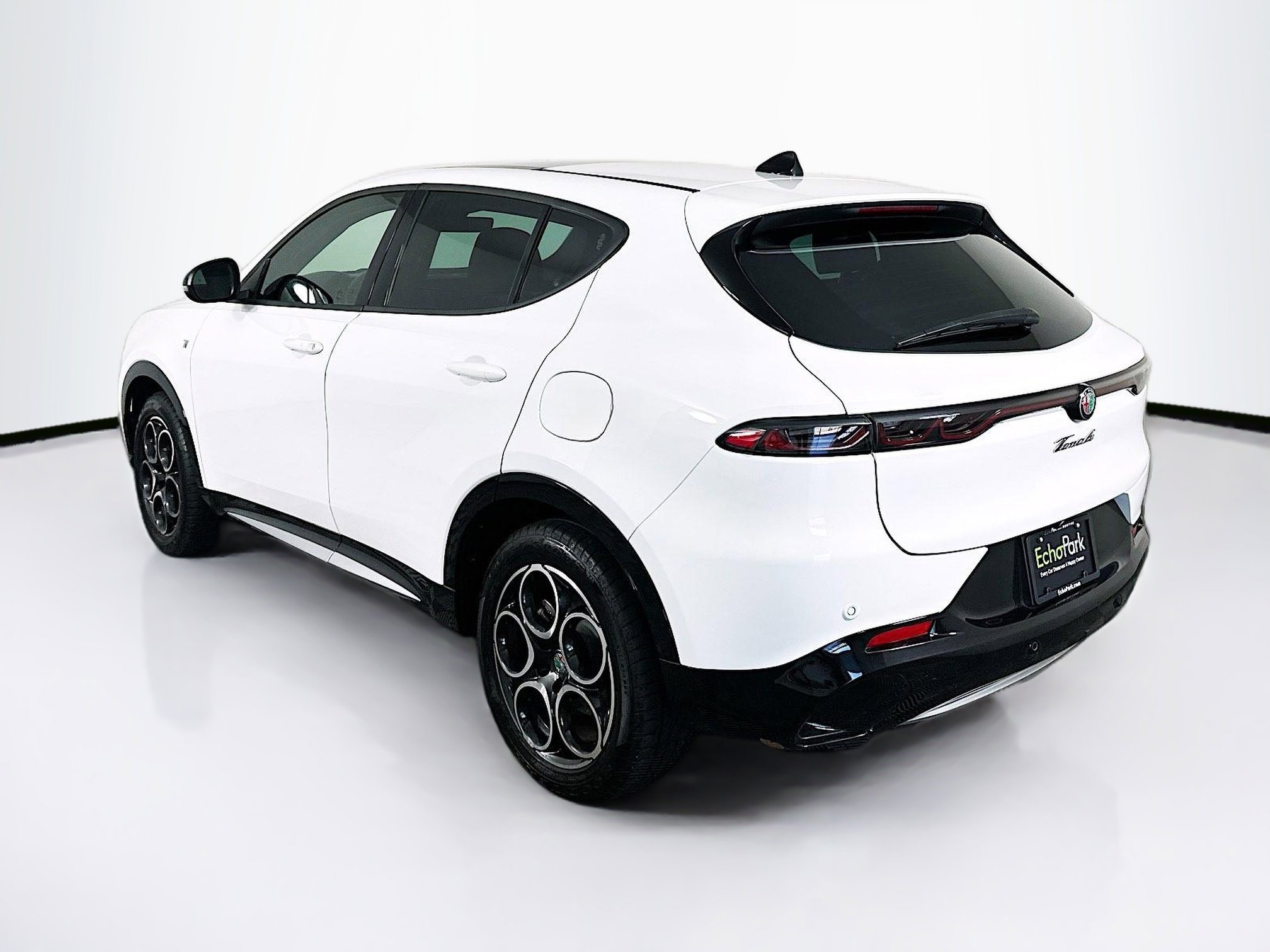 Used 2024 Alfa Romeo Tonale Ti AWD/4WD image 5