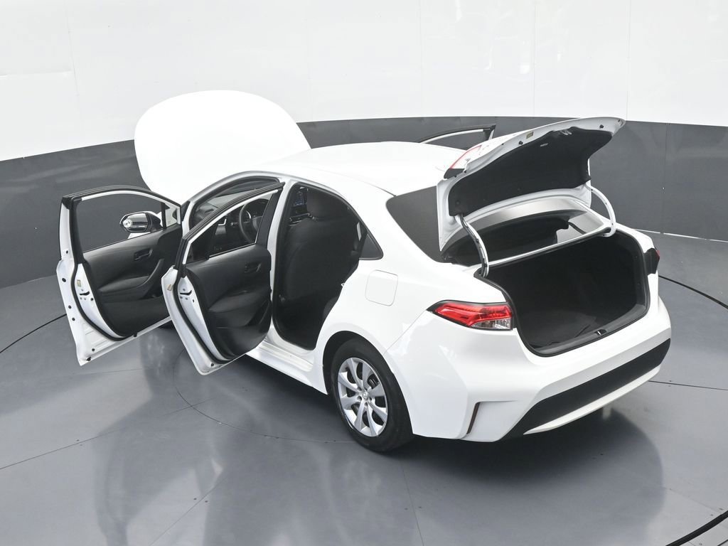 Used 2022 Toyota Corolla LE image 62