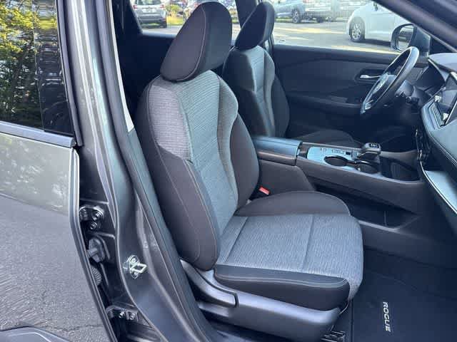 Used 2021 Nissan Rogue SV FWD image 19