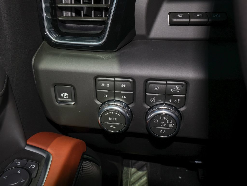 New 2026 GMC Sierra 3500 Denali Ultimate AWD/4WD image 28