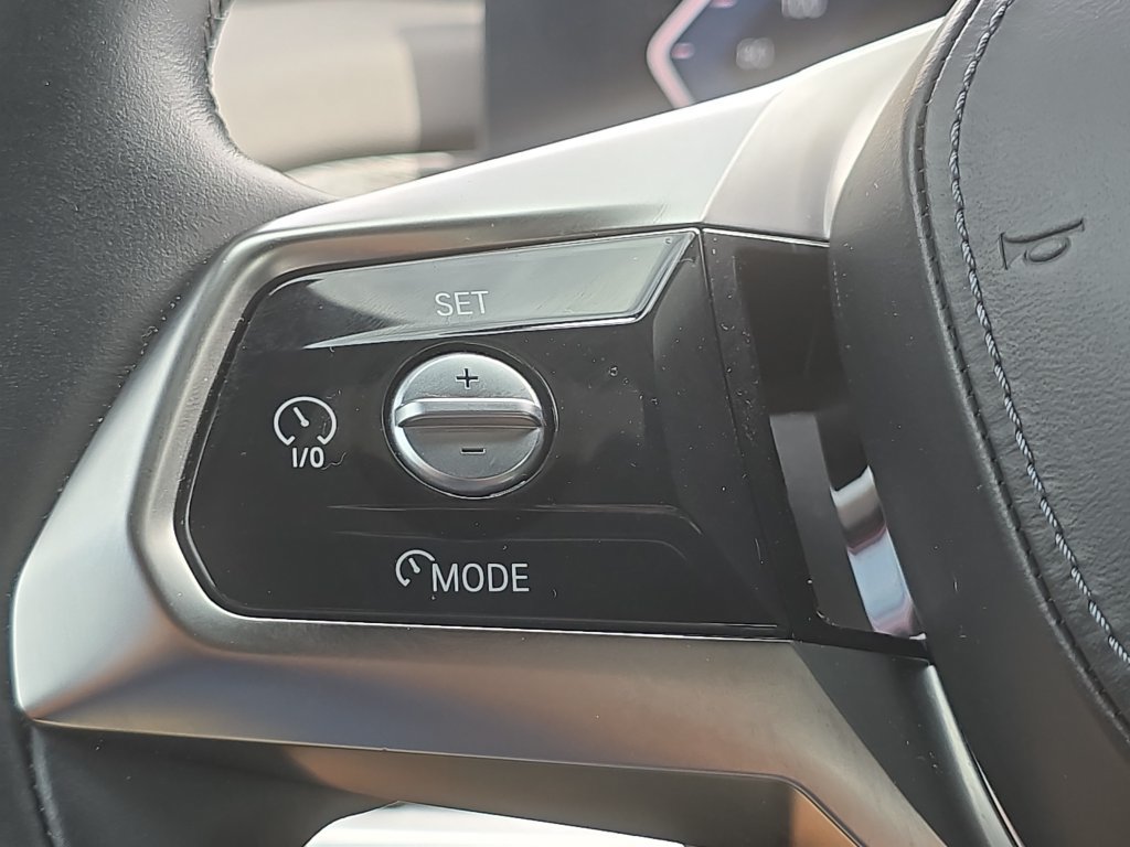 Certified 2024 BMW i7 eDrive50 w/ Premium Package RWD image 10