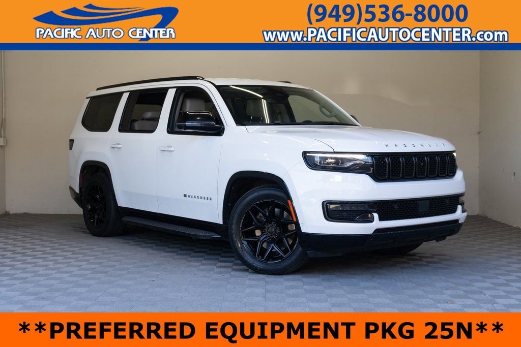 Used 2023 Jeep Wagoneer Series III w/ Rear Seat Video Group 1