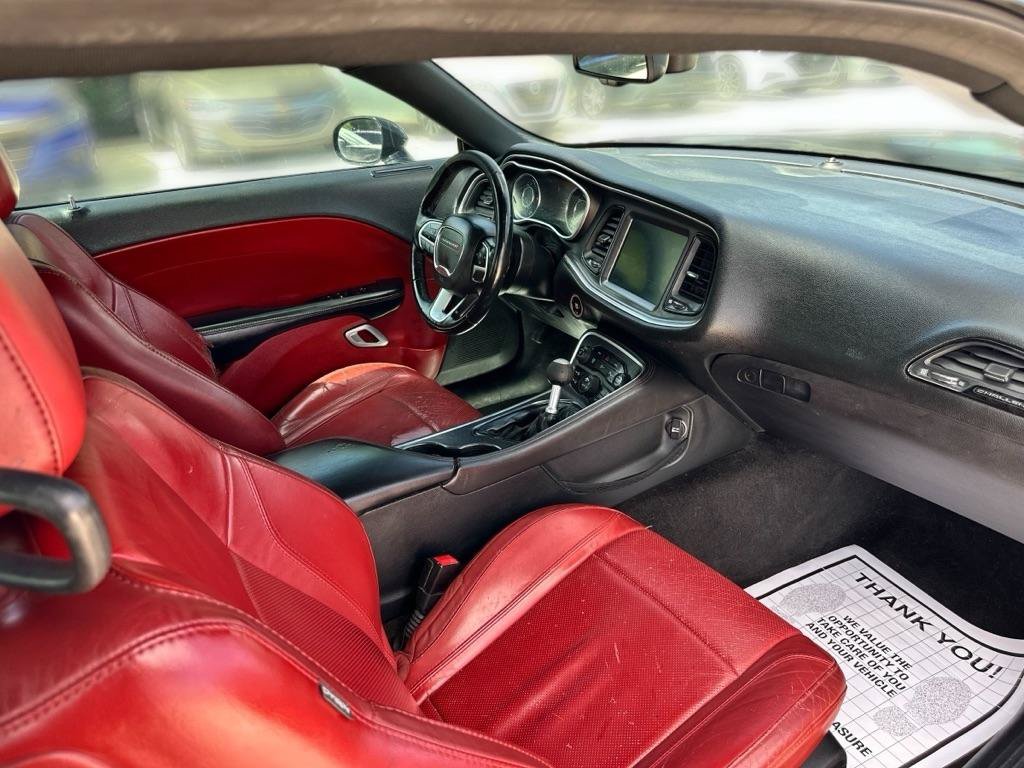 Used 2015 Dodge Challenger R/T Plus RWD image 24