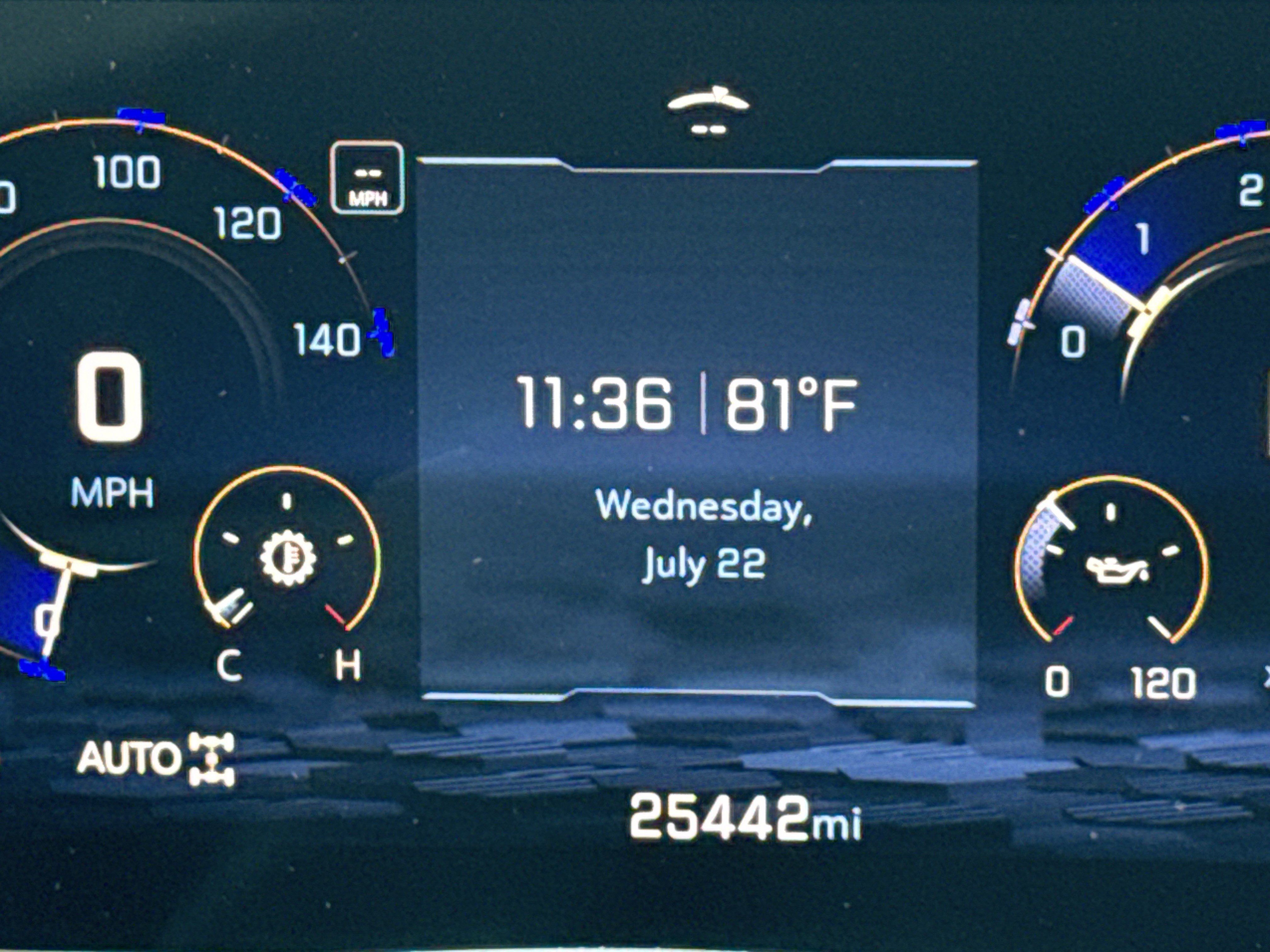 Used 2025 Chevrolet Tahoe Premier AWD/4WD image 21