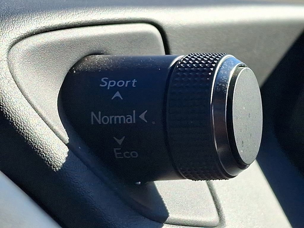 Used 2019 Lexus UX 250h image 26