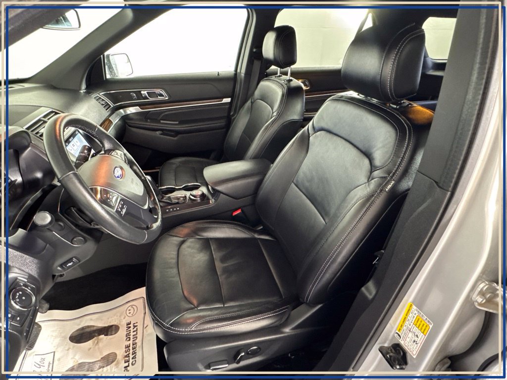 Used 2017 Ford Explorer Limited AWD/4WD image 28
