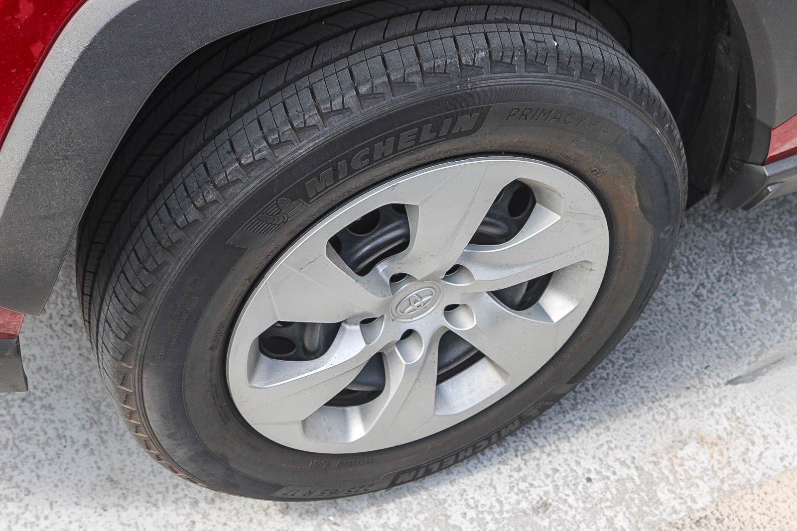 Certified 2022 Toyota RAV4 LE AWD/4WD image 16