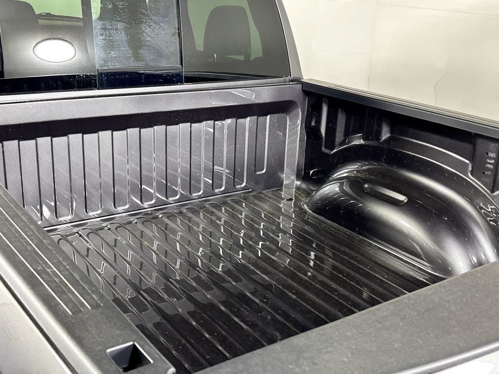 New 2026 RAM 1500 Express AWD/4WD image 20