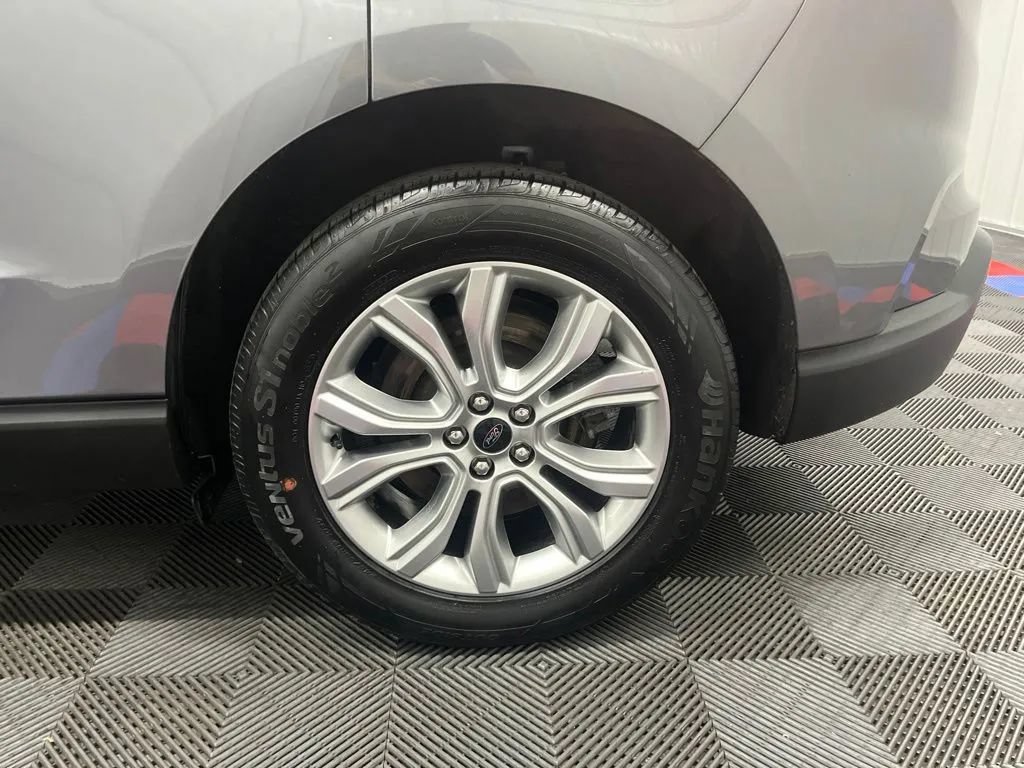 Used 2024 Ford Edge Titanium AWD/4WD image 27