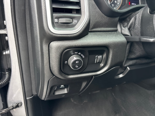 Used 2021 RAM 1500 Big Horn AWD/4WD image 14