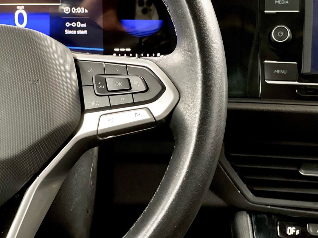 Used 2024 Volkswagen Jetta SE image 28