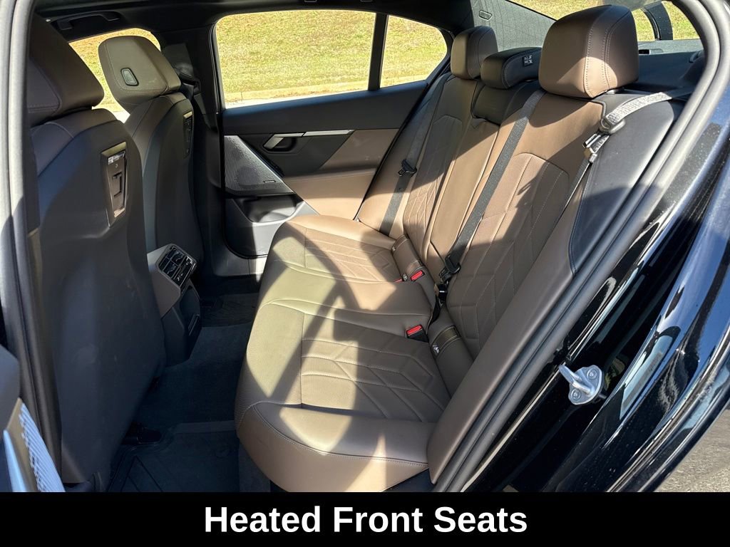 Used 2025 BMW 530i xDrive w/ Premium Package image 28