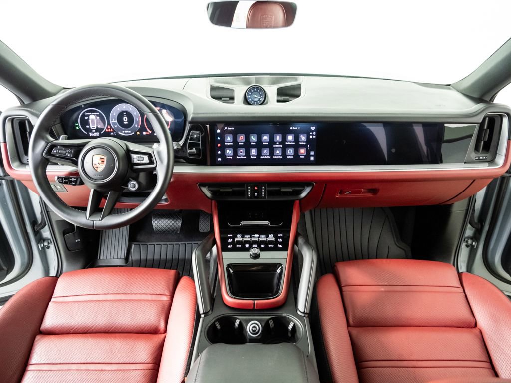 Certified 2024 Porsche Cayenne Coupe AWD/4WD image 19