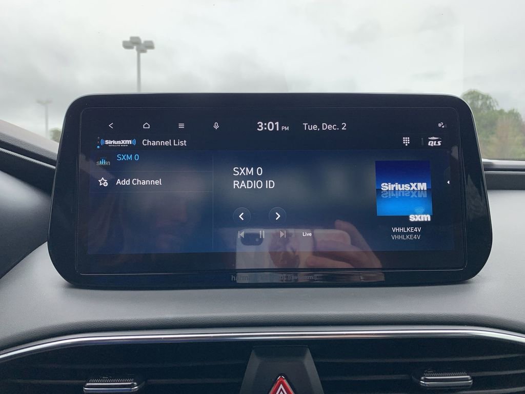 Used 2023 Hyundai Santa Fe SEL w/ Premium Package image 12