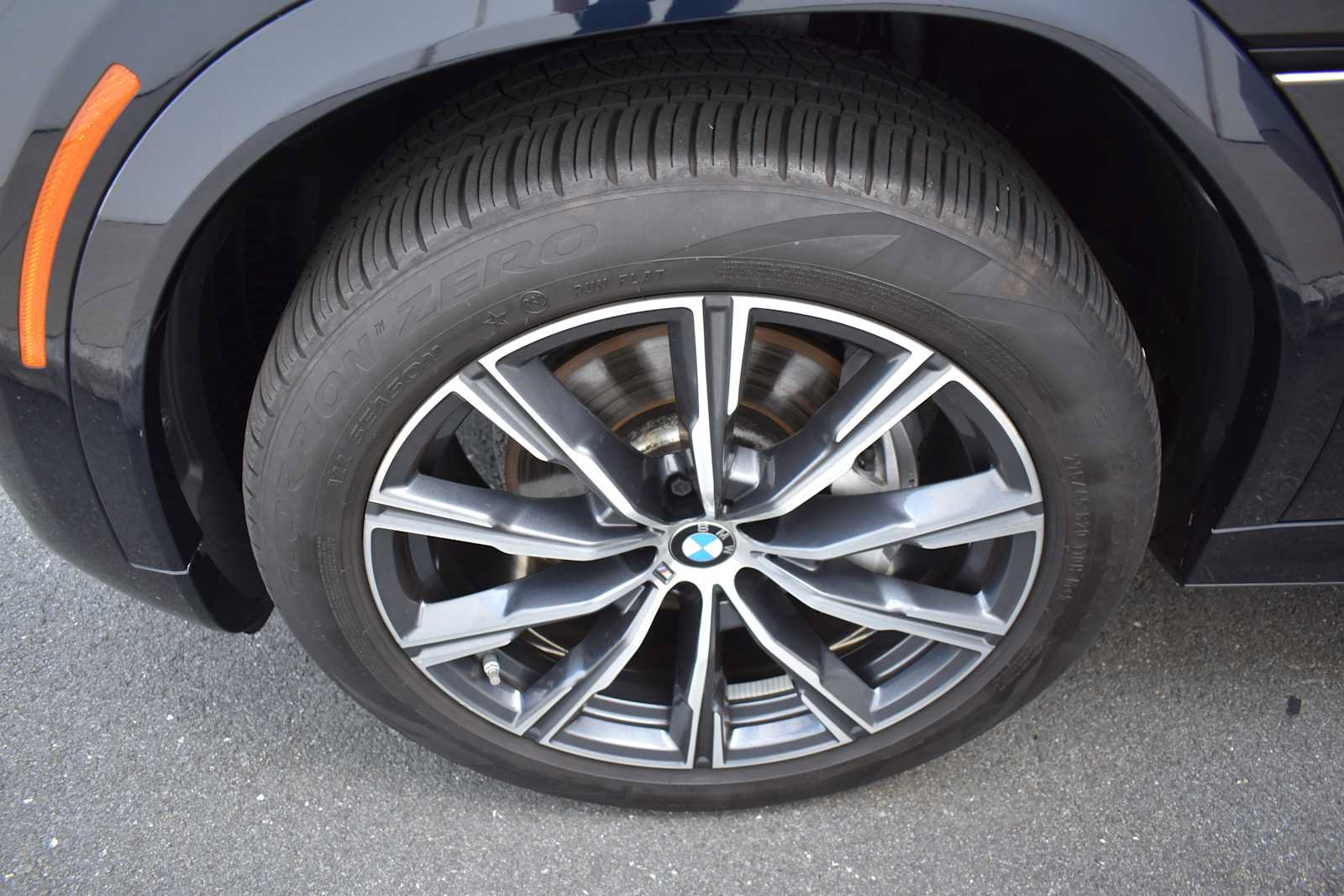 Used 2024 BMW X6 xDrive40i w/ Premium Package AWD/4WD image 24