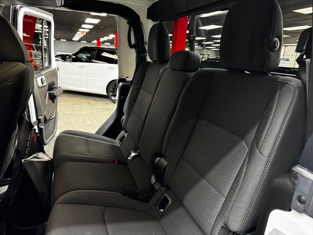 Used 2022 Jeep Gladiator Willys image 40
