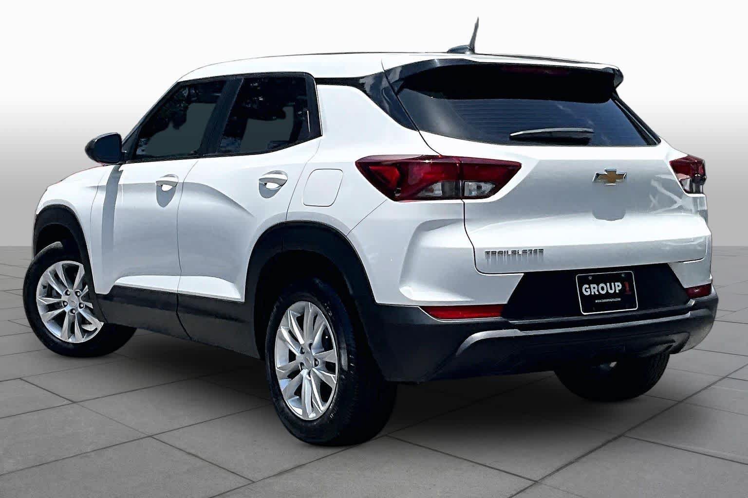 Used 2023 Chevrolet TrailBlazer LS FWD image 12