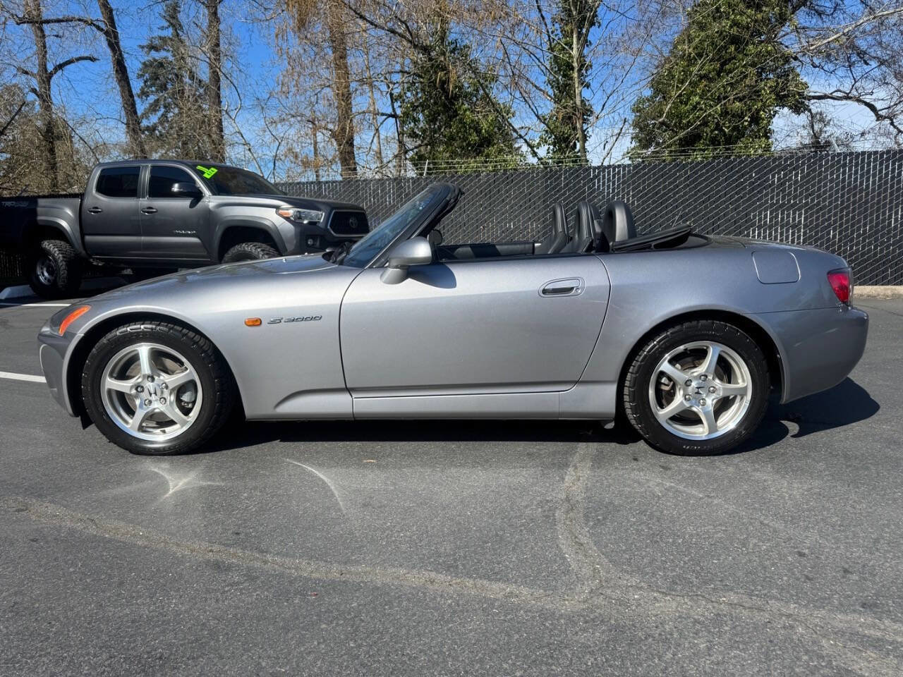 Used 2003 Honda S2000 Base 2dr Convertible image 2