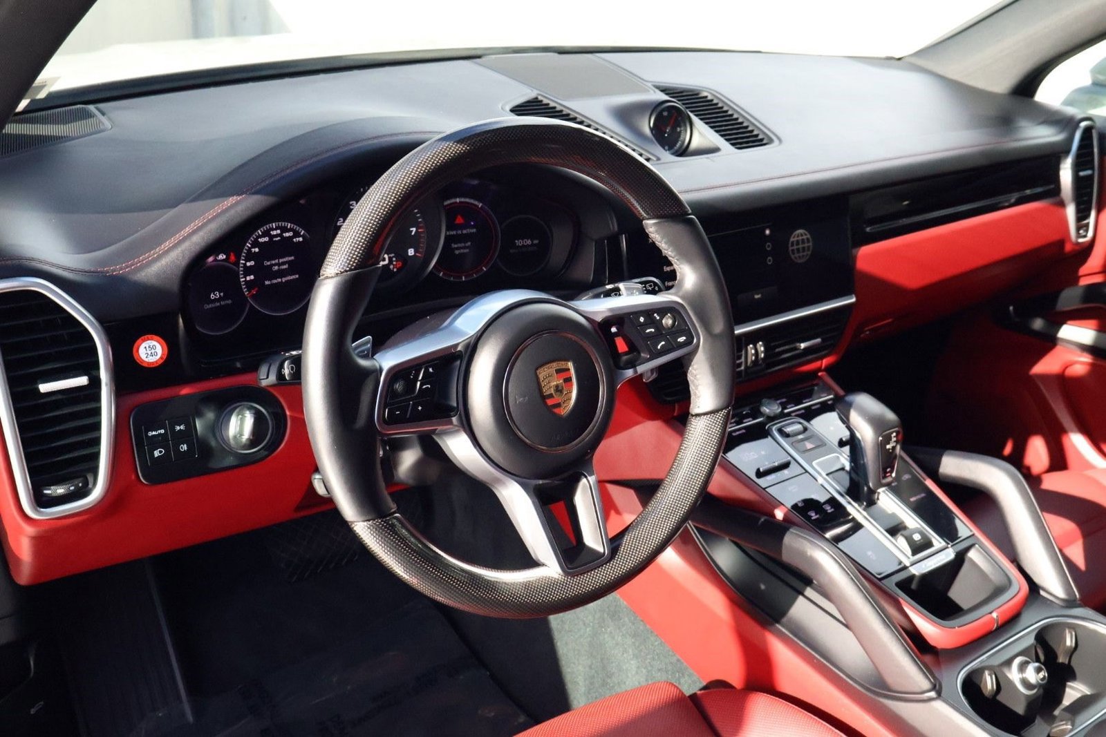 Certified 2023 Porsche Cayenne image 4