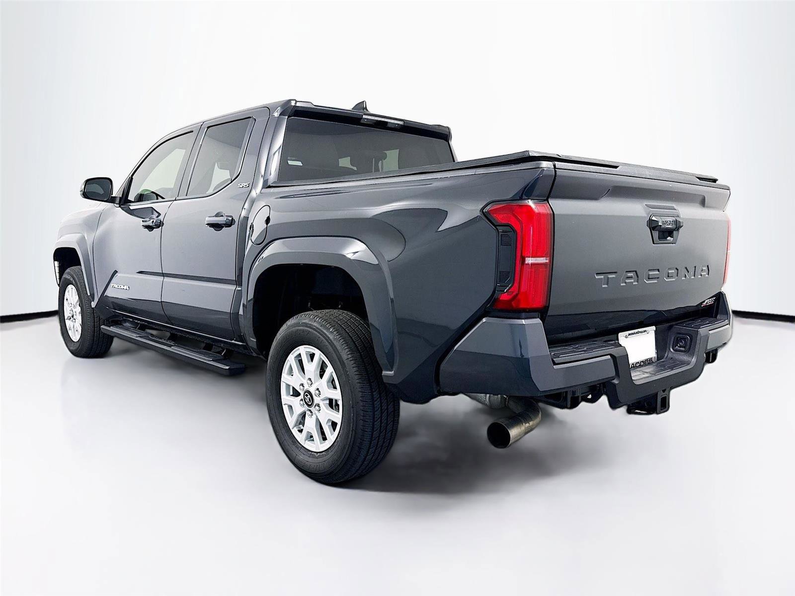 Used 2025 Toyota Tacoma SR5 RWD image 14