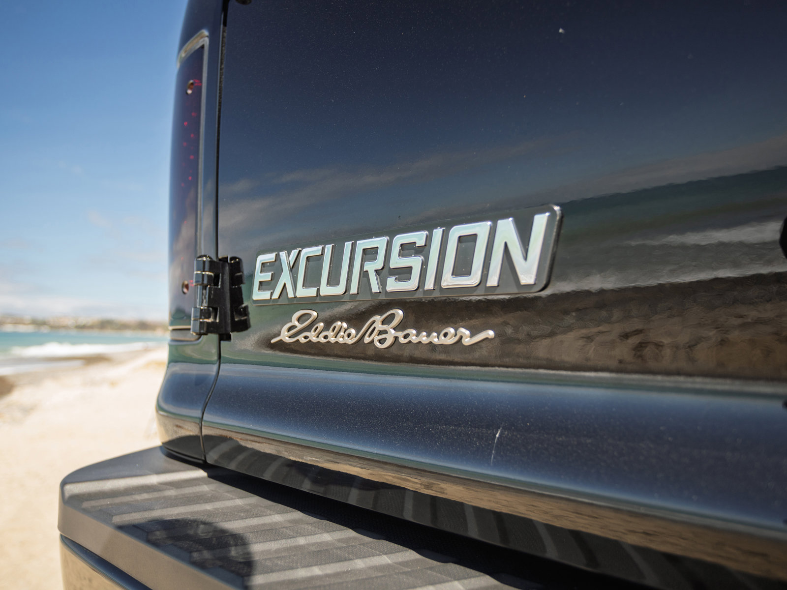 Used 2005 Ford Excursion Eddie Bauer AWD/4WD image 16