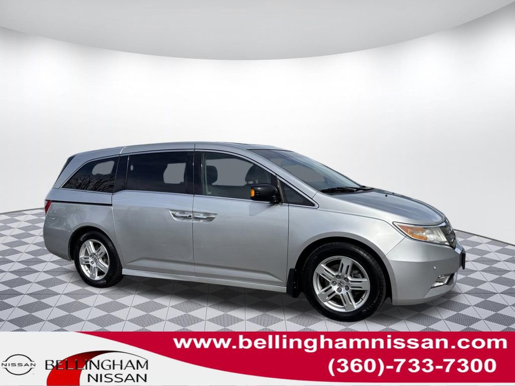 Used 2011 Honda Odyssey Touring image 1