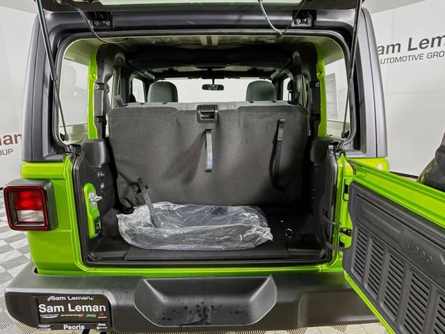 Used 2025 Jeep Wrangler Sport image 23