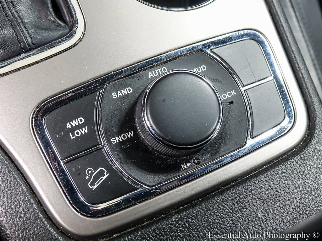 Used 2021 Jeep Grand Cherokee Limited image 19