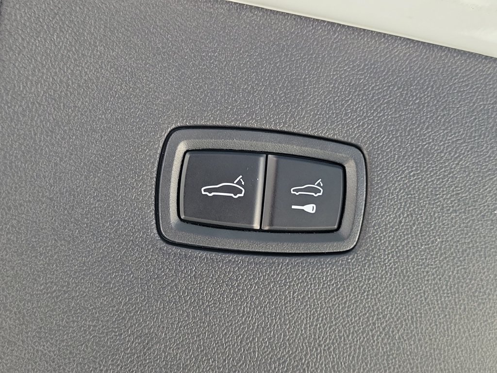Certified 2026 Porsche Cayenne Coupe AWD/4WD image 18