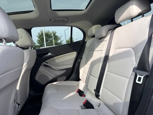 Used 2016 Mercedes-Benz GLA 250 4MATIC image 23