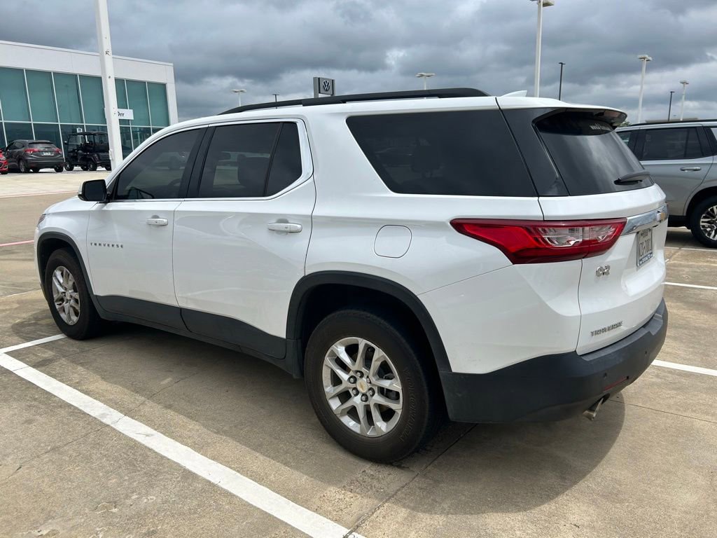 Used 2020 Chevrolet Traverse LT w/ LPO, Cargo Package FWD image 8