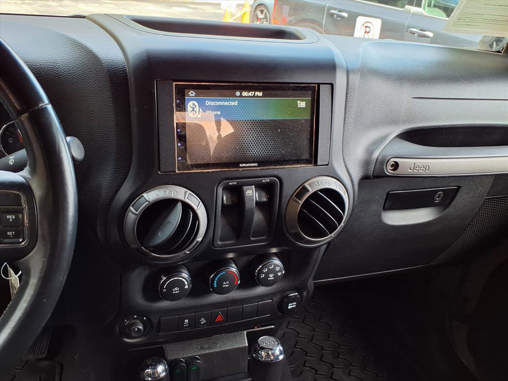 Used 2013 Jeep Wrangler Sport image 19