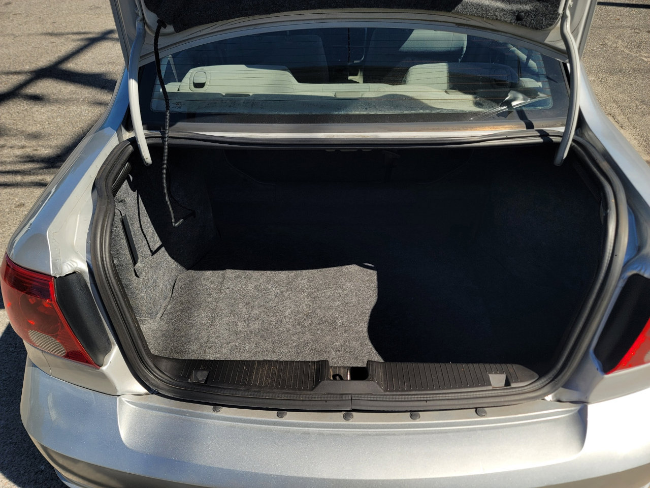 Used 2003 Saturn L-Series L200 image 22