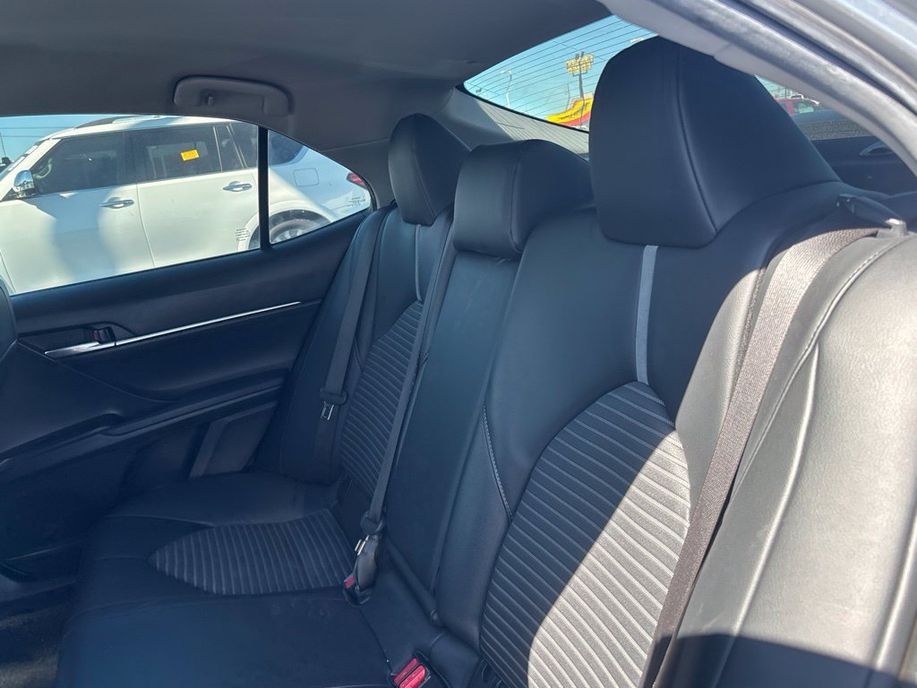 Used 2023 Toyota Camry SE FWD image 7