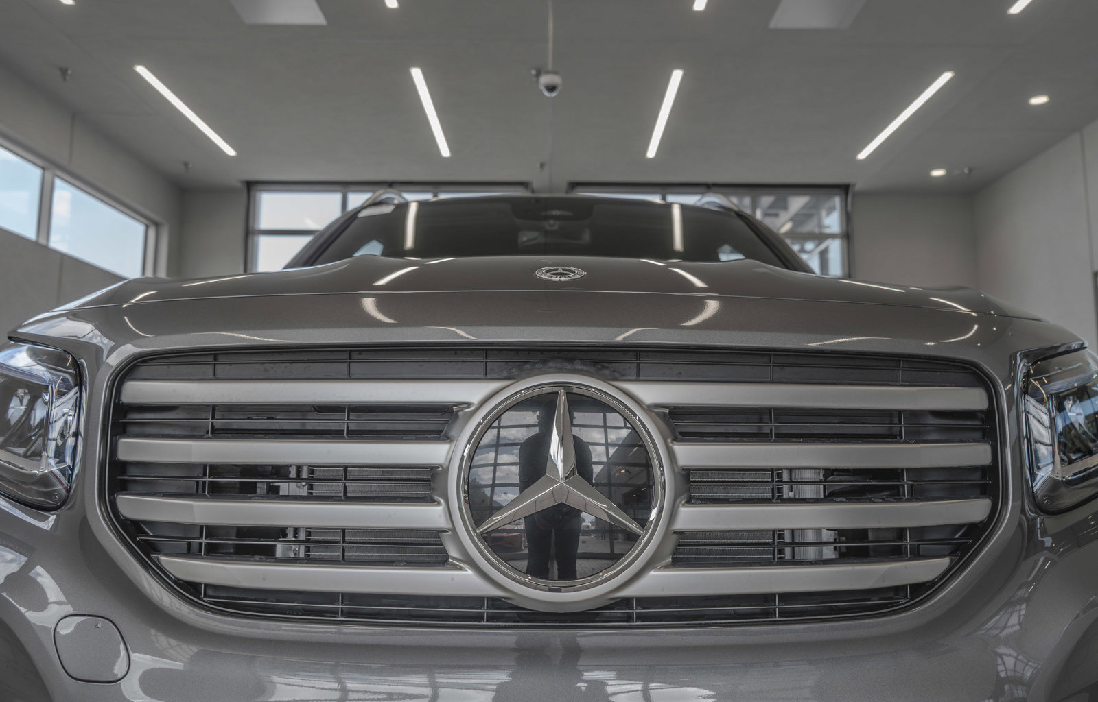 Used 2025 Mercedes-Benz GLB 250 4MATIC image 23